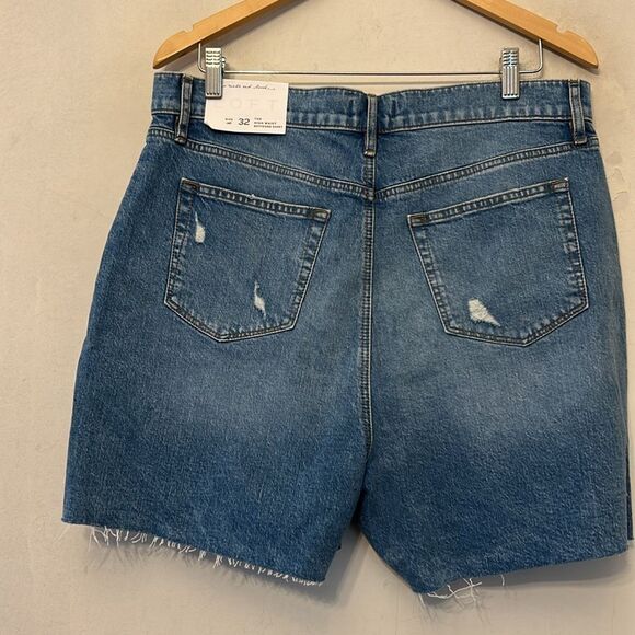 LOFT high waist distressed Boyfriend denim shorts Raw hem Size 14P New - Picture 4 of 8